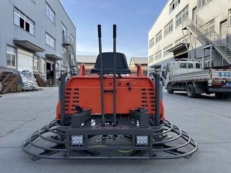Ride on Power trowel machine 2